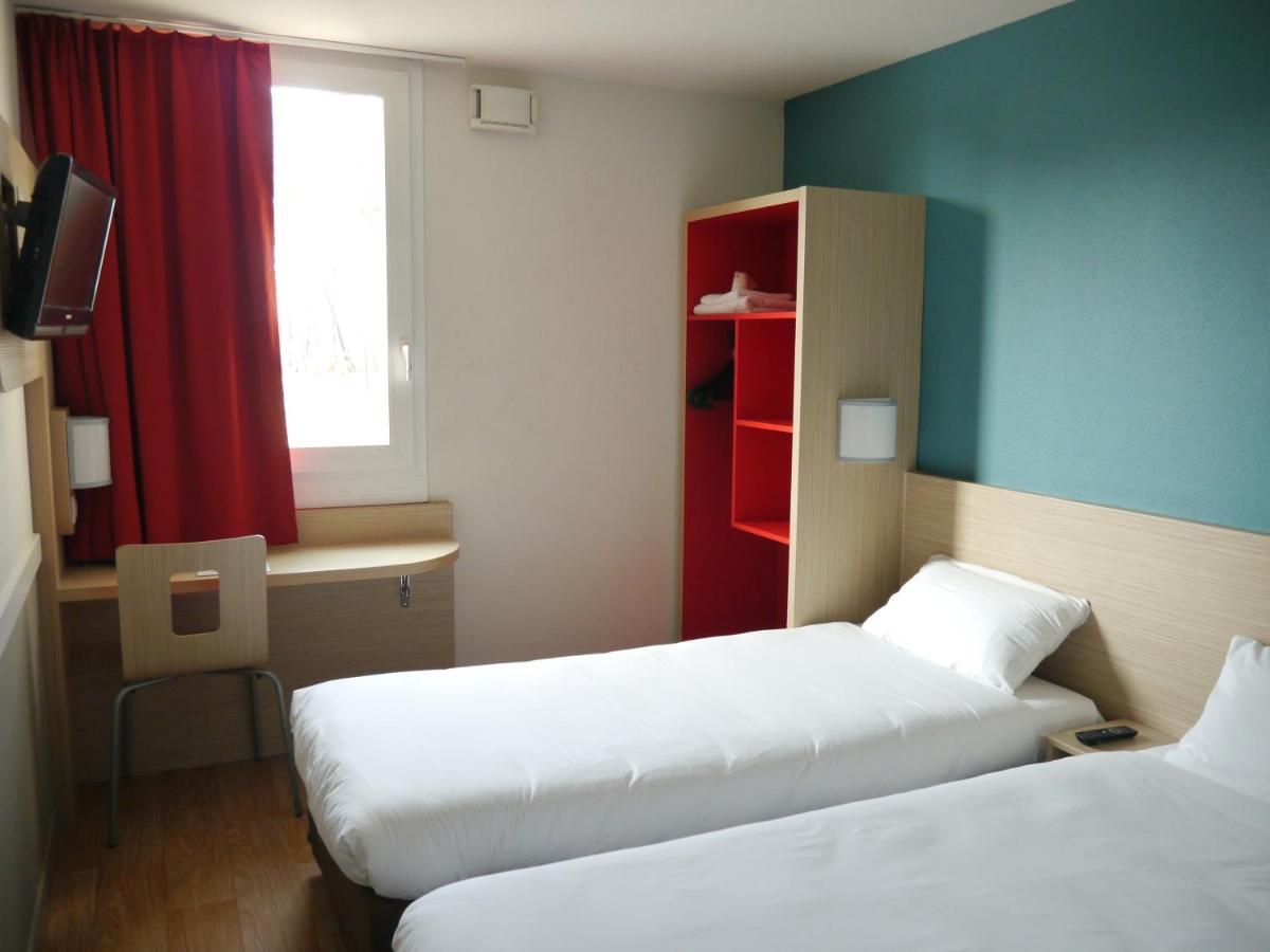 Kyriad Direct Mont De Marsan - St Avit Saint-Avit  Eksteriør billede