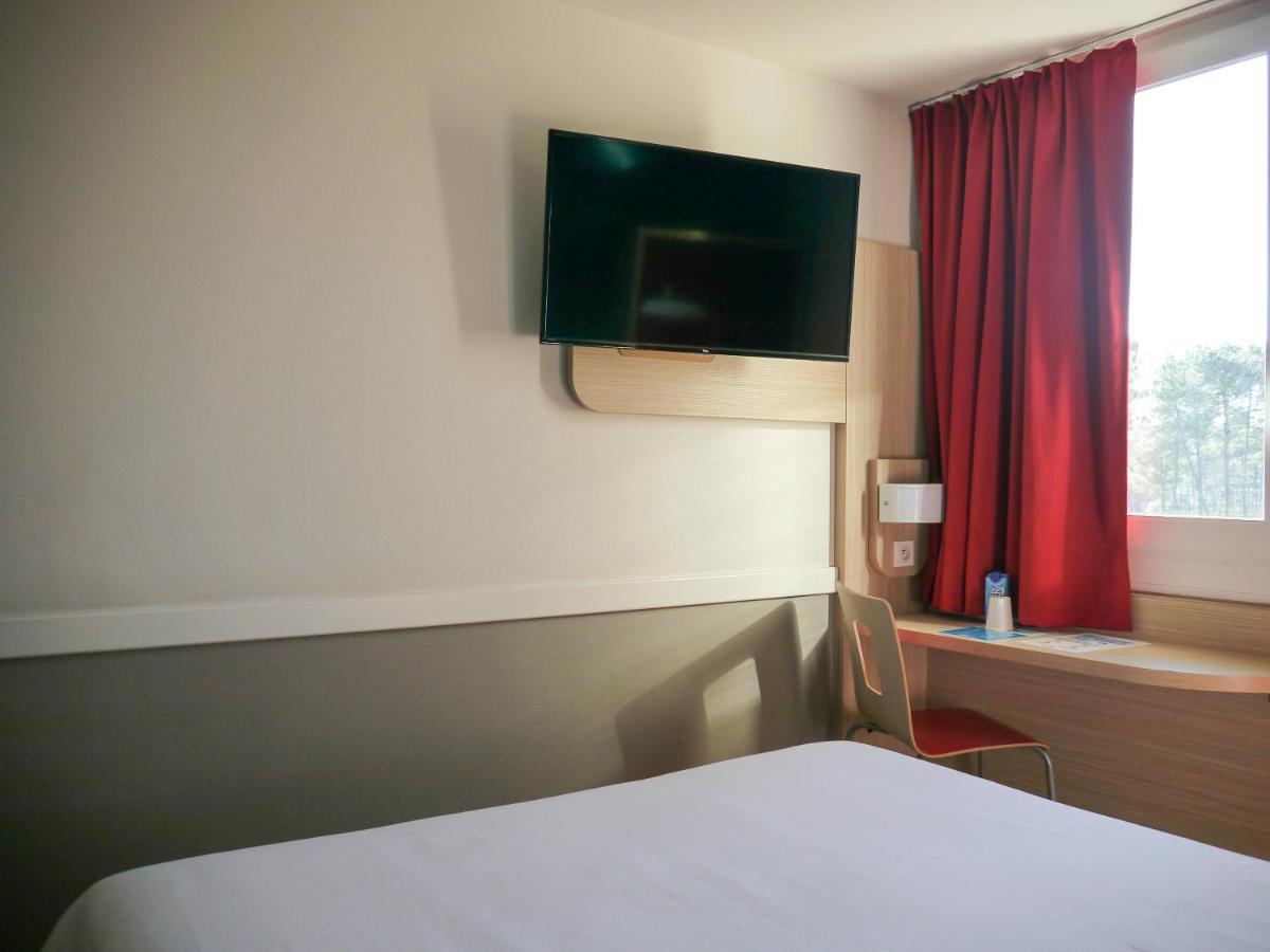 Kyriad Direct Mont De Marsan - St Avit Saint-Avit  Eksteriør billede